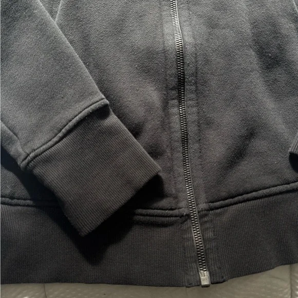 Lululemon full zip Scuba - Picture 3 of 6